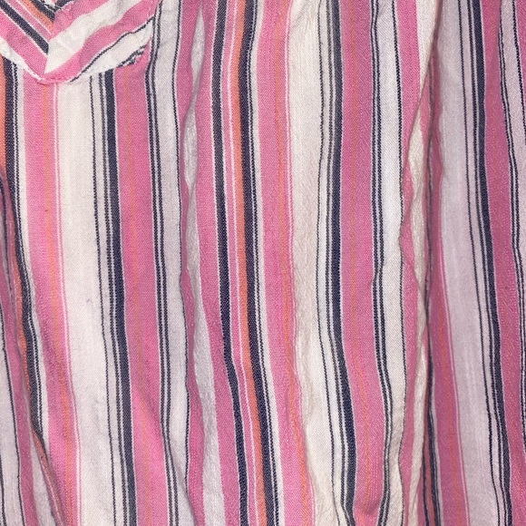 St John’s Bay Women’s Top - Picture 4 of 4